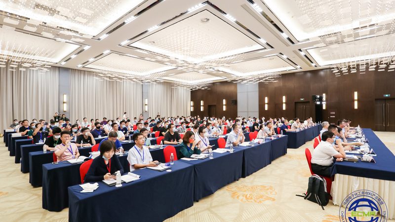 高分子材料与金属材料：热膨胀系数差异解析